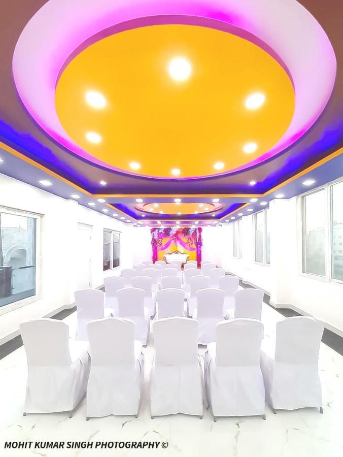 Rajmahal Resort 파트나 외부 사진